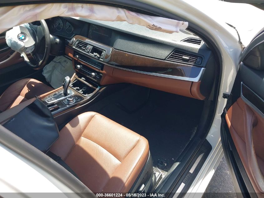 2013 BMW 5 SERIES 528I XDRIVE - WBAXH5C56DD113152