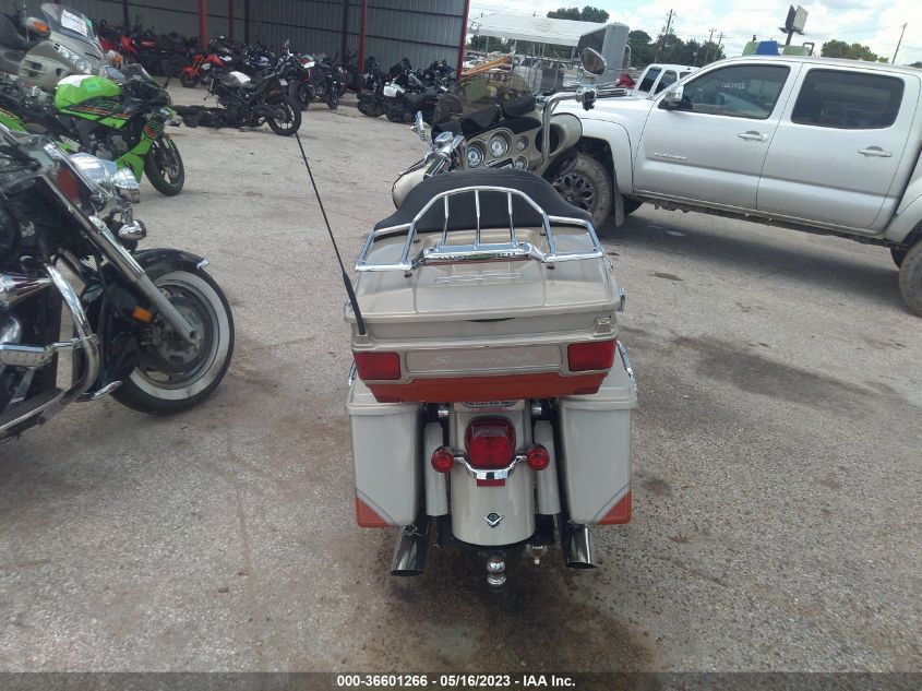 2009 HARLEY-DAVIDSON FLHTCUSE4 - 1HD1PR8189Y953764