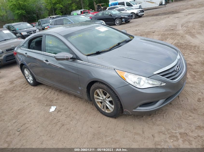 2013 HYUNDAI SONATA GLS - 5NPEB4AC5DH738532