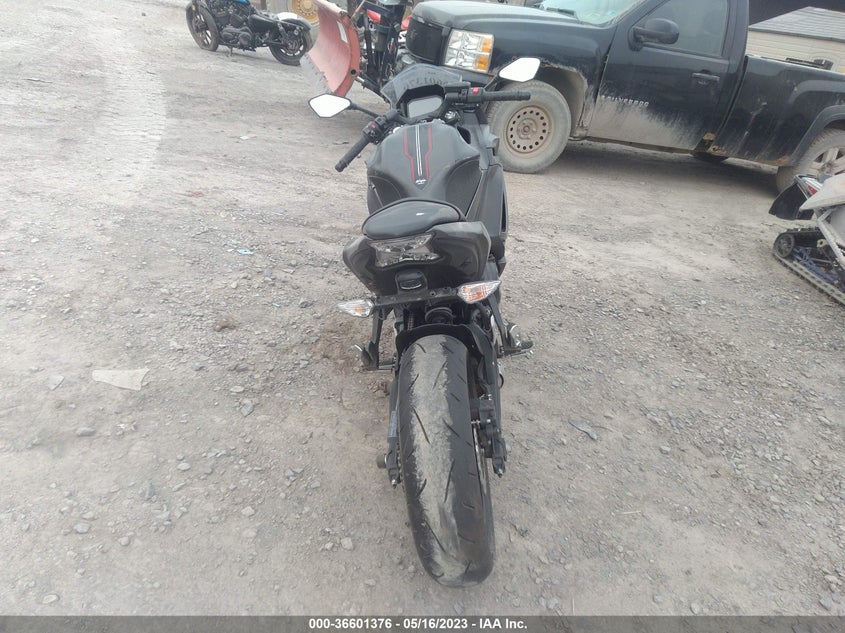 VIN ML5EXEN1XNDA72952 2022 KAWASAKI EX650 N