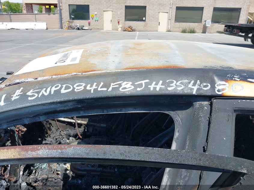 VIN 5NPD84LF8JH354080 2018 HYUNDAI ELANTRA SEL