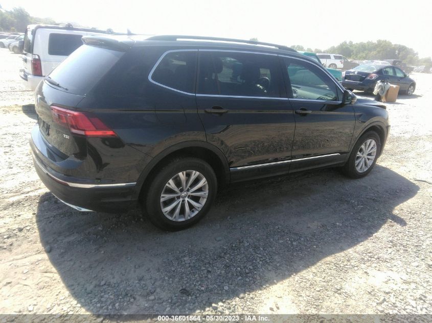 2018 VOLKSWAGEN TIGUAN SE - 3VV3B7AX8JM024459