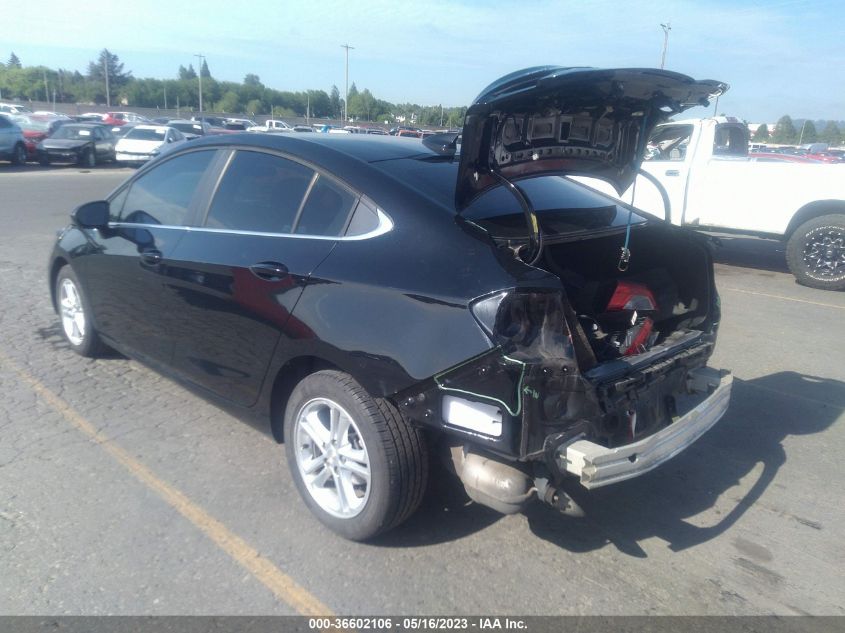 2018 CHEVROLET CRUZE LT - 1G1BE5SM5J7107571