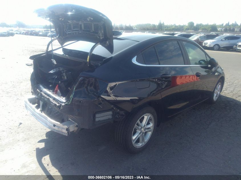 2018 CHEVROLET CRUZE LT - 1G1BE5SM5J7107571
