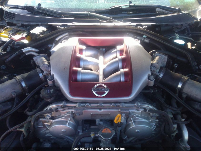 2014 NISSAN GT-R PREMIUM JN1AR5EF1EM270121