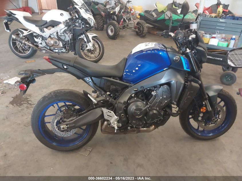 2023 YAMAHA MT09 - JYARN71E2PA003185