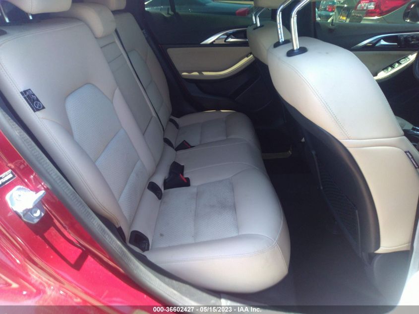 2019 INFINITI QX30 LUXE SJKCH5CP7KA008862