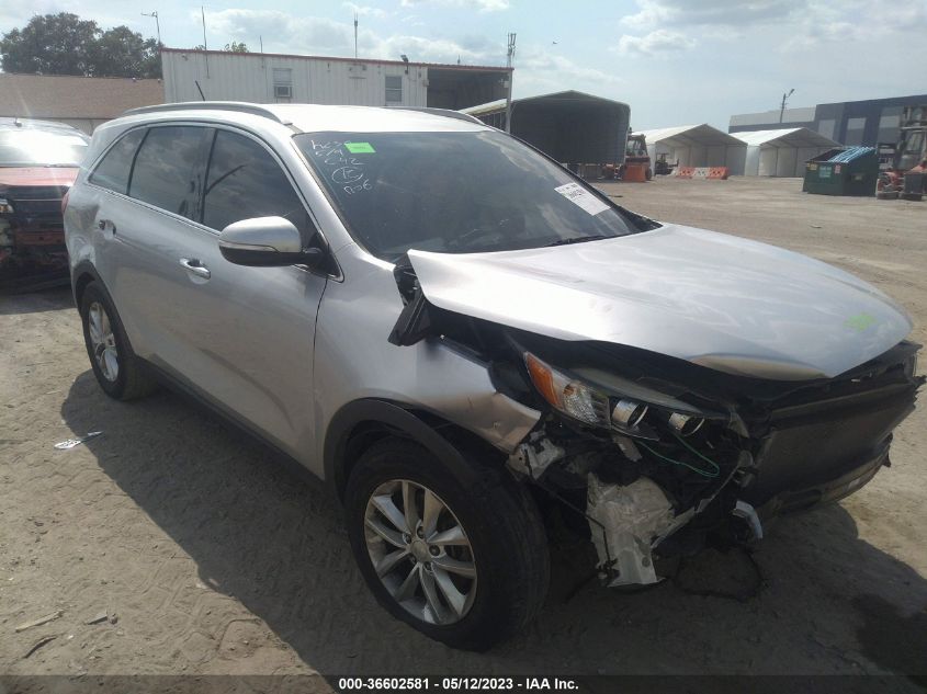 2017 KIA SORENTO LX V6 - 5XYPG4A5XHG249794