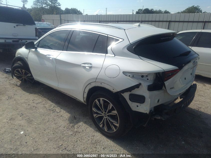 2017 INFINITI QX30 PREMIUM SJKCH5CR8HA039323