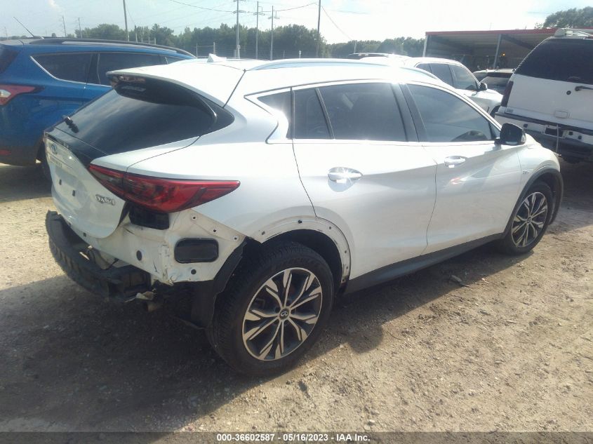 2017 INFINITI QX30 PREMIUM SJKCH5CR8HA039323