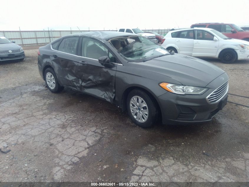 2019 FORD FUSION S - 3FA6P0G78KR170916