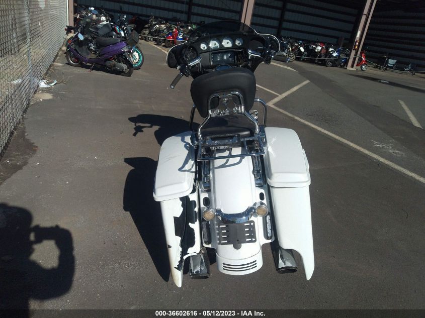 2016 HARLEY-DAVIDSON FLHX STREET GLIDE - 1HD1KBM17GB605319