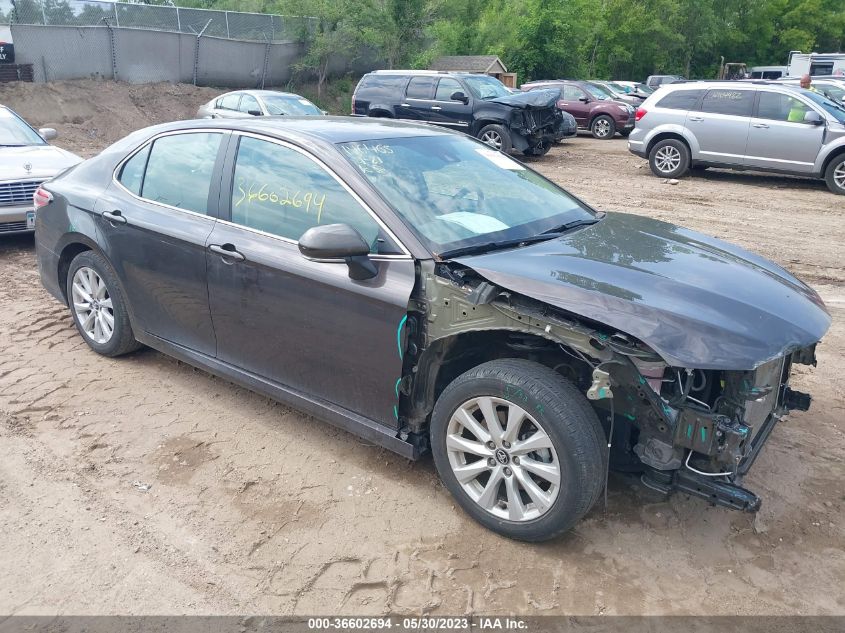 2020 TOYOTA CAMRY LE - 4T1L11AK1LU905677