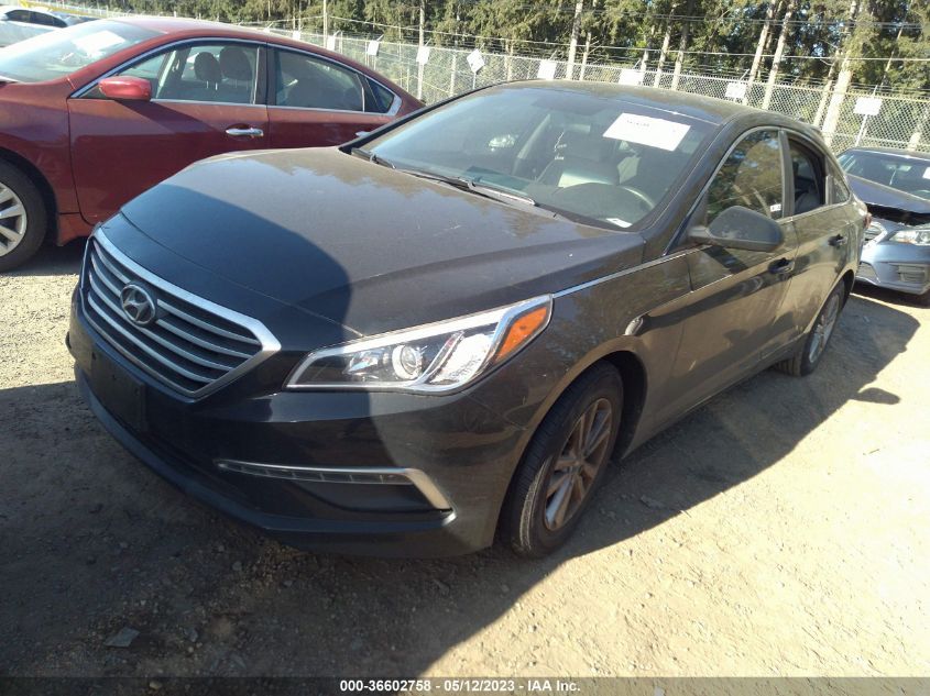 2015 HYUNDAI SONATA 2.4L SE - 5NPE24AF2FH153047