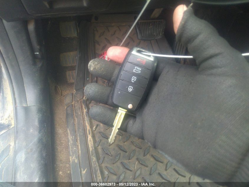 2016 KIA FORTE LX - KNAFX4A67G5569020