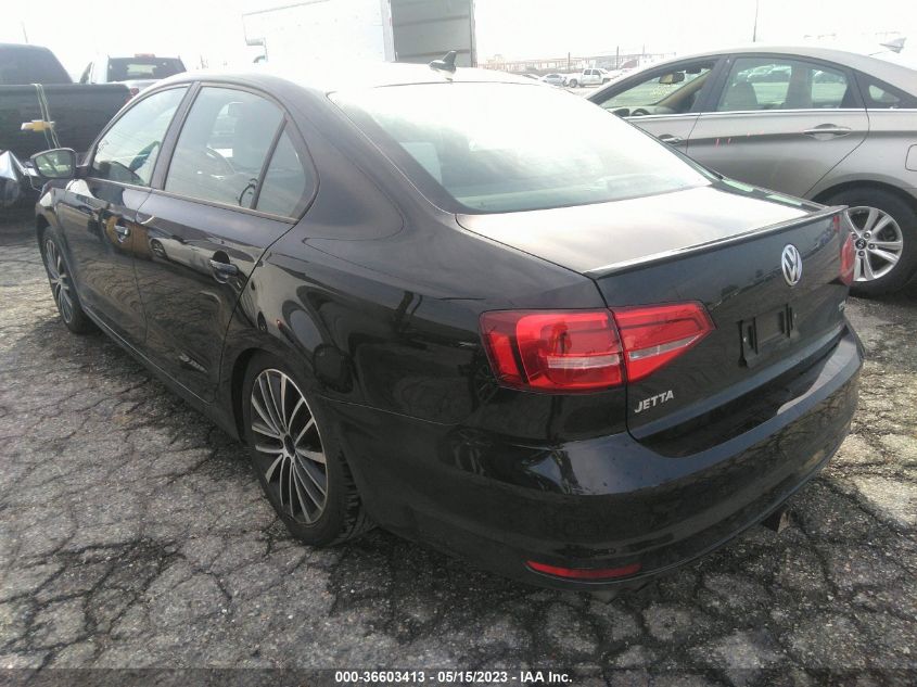 2015 VOLKSWAGEN JETTA SEDAN 1.8T SPORT - 3VWD17AJ7FM221760