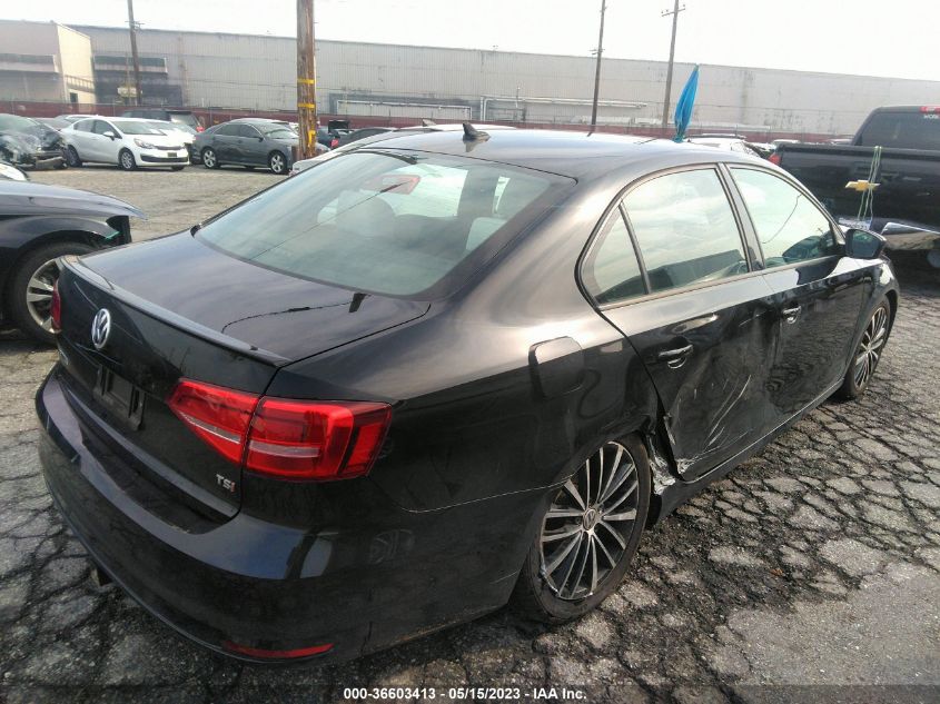 2015 VOLKSWAGEN JETTA SEDAN 1.8T SPORT - 3VWD17AJ7FM221760