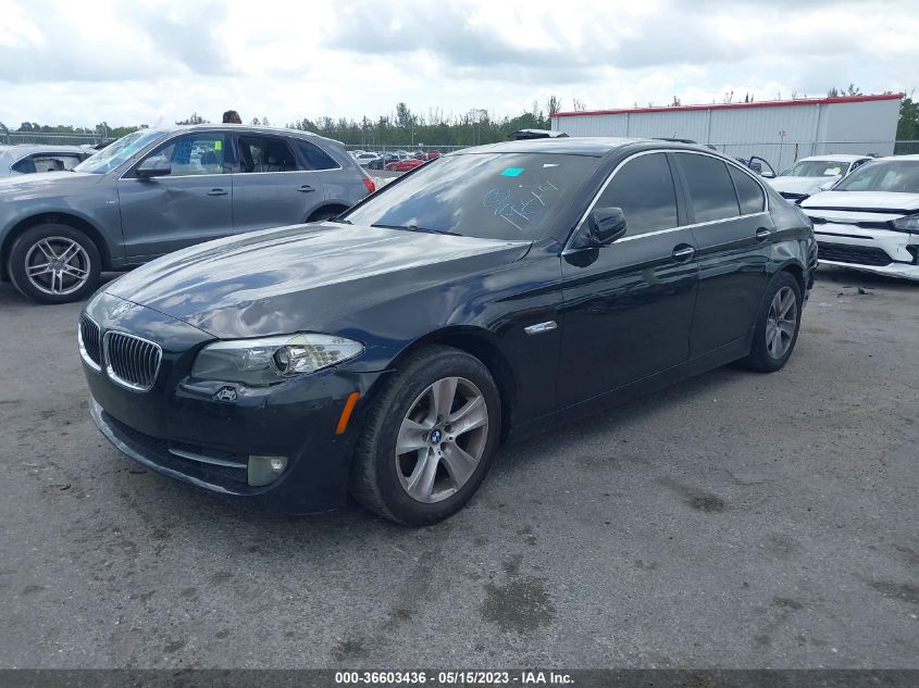 2013 BMW 5 SERIES 528I - WBAXG5C5XDDY31144