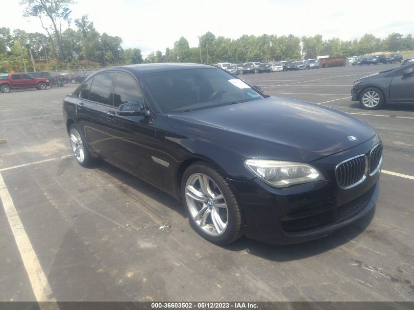 2013 BMW 7 SERIES 740I - WBAYA6C54DD143801