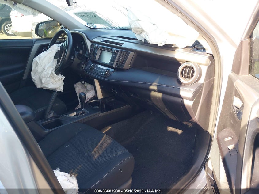 VIN 2T3WFREV6JW470516 2018 TOYOTA RAV4 XLE/ADVENTURE