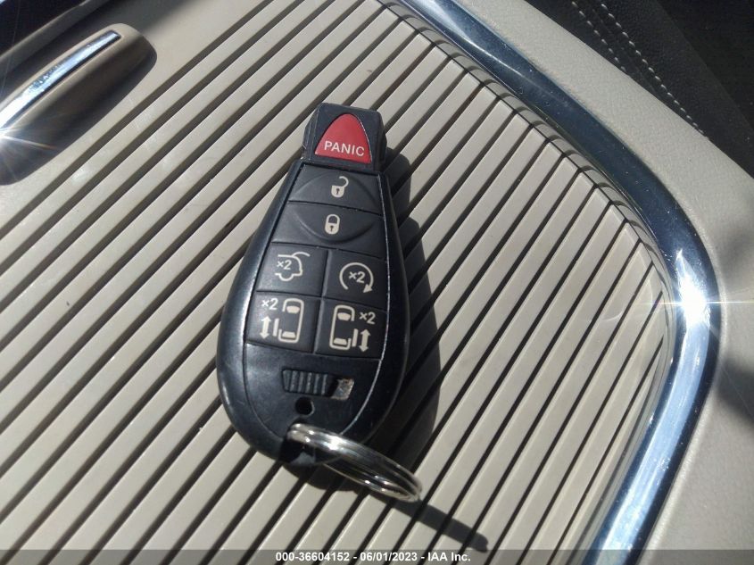 2018 DODGE GRAND CARAVAN SXT - 2C4RDGCG4JR300001