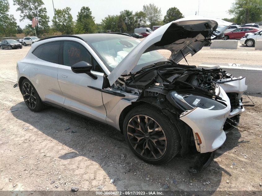 2021 ASTON MARTIN DBX - SCFVUJAW9MTV03034