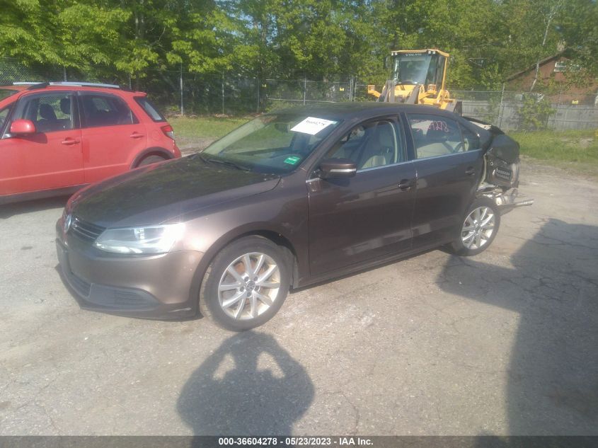 2014 VOLKSWAGEN JETTA SEDAN SE - 3VWD17AJ3EM435076