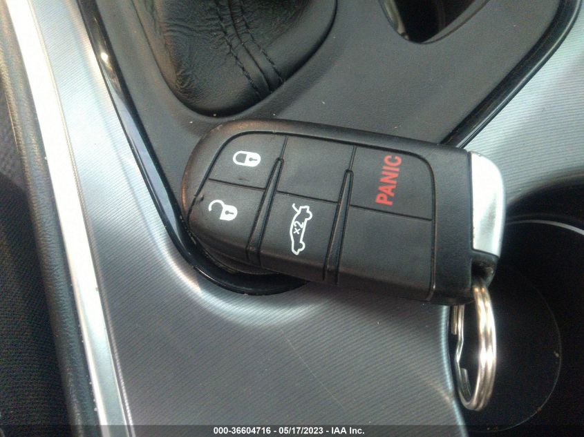 2019 DODGE CHALLENGER SXT - 2C3CDZGG4KH642927