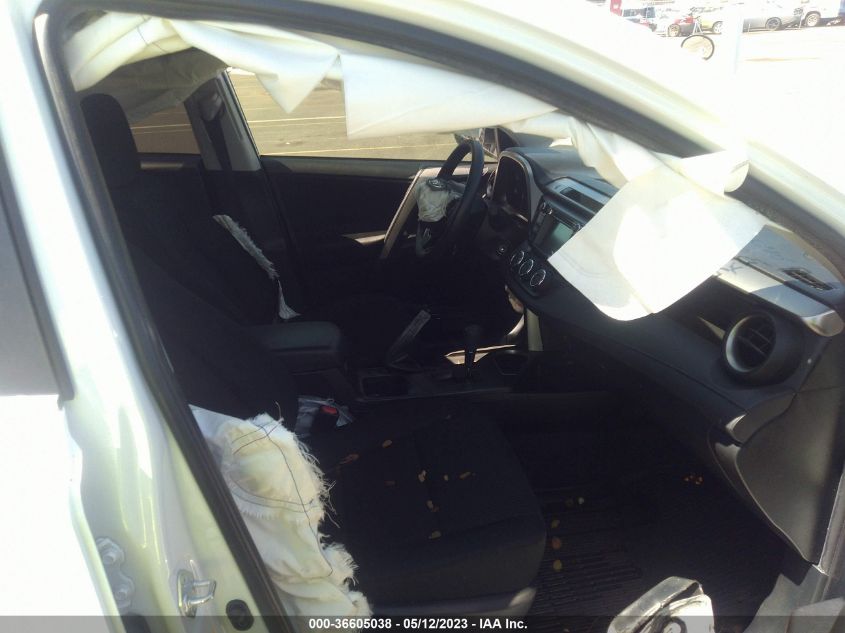 2018 TOYOTA RAV4 LE - JTMZFREV7JJ159785