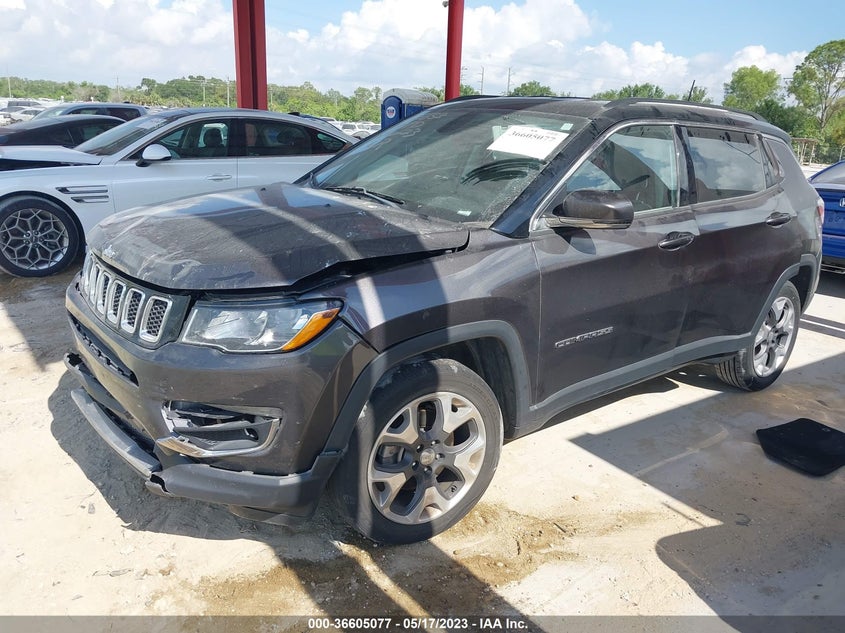 VIN 3C4NJCCB5JT462317 2018 JEEP COMPASS LIMITED