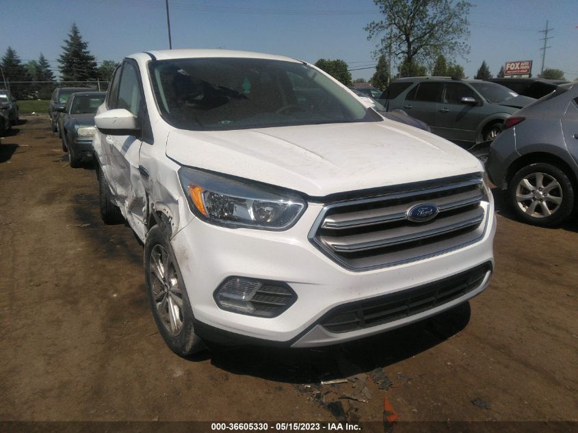 2017 FORD ESCAPE SE - 1FMCU0GD9HUB65989