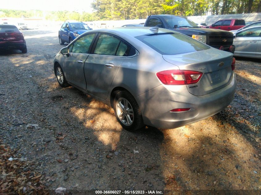 2018 CHEVROLET CRUZE LT - 1G1BE5SM1J7101086