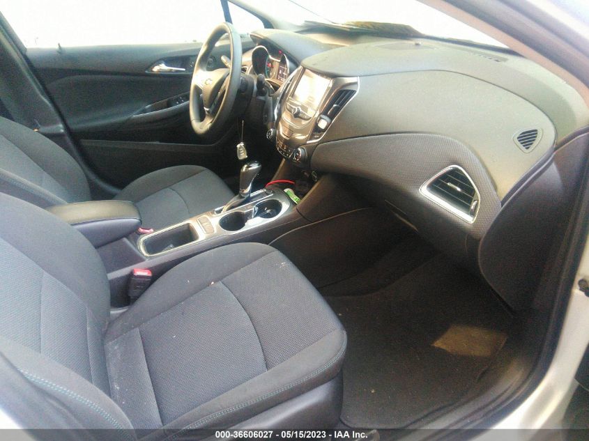 2018 CHEVROLET CRUZE LT - 1G1BE5SM1J7101086