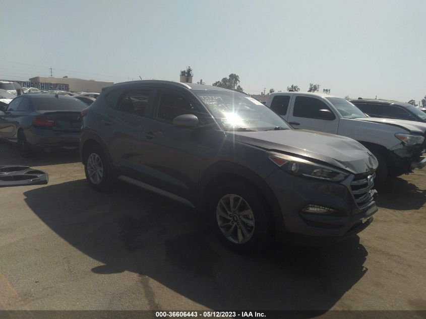 2017 HYUNDAI TUCSON SE - KM8J33A44HU266135