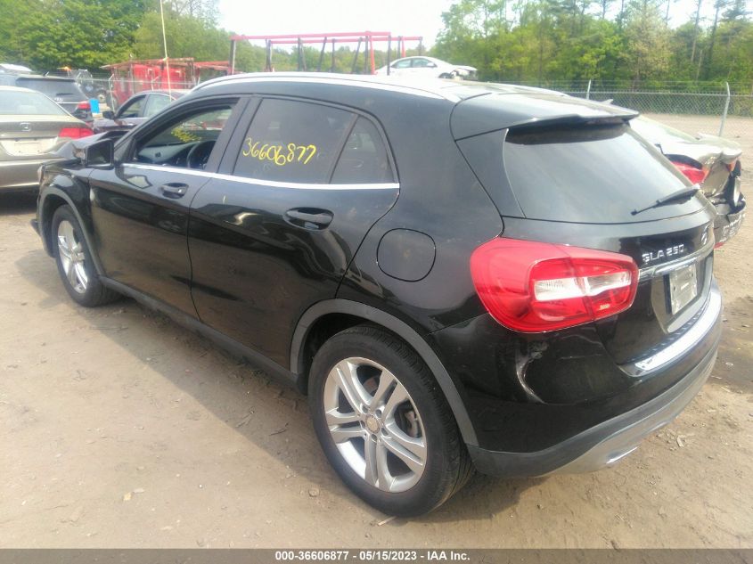 2015 MERCEDES-BENZ GLA-CLASS GLA 250 - WDCTG4GB2FJ128843