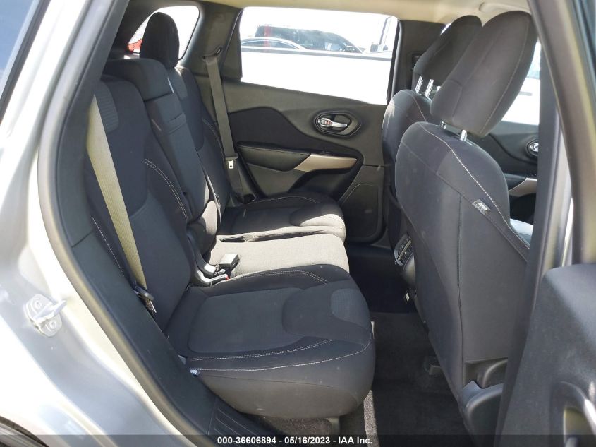 VIN 1C4PJMCS2HW588217 2017 JEEP CHEROKEE LATITUDE