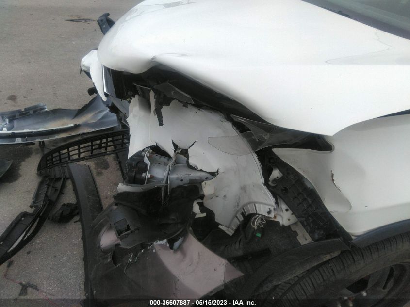 2018 TOYOTA RAV4 LE - JTMBFREV8JJ728788