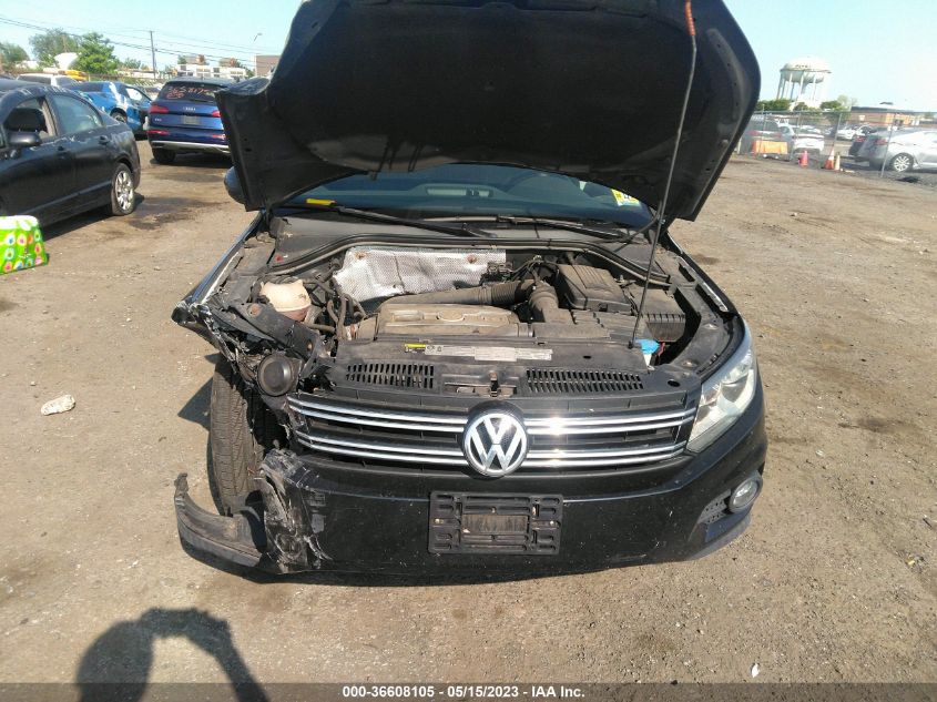 2013 VOLKSWAGEN TIGUAN SE W/SUNROOF & NAV - WVGBV3AX0DW566648