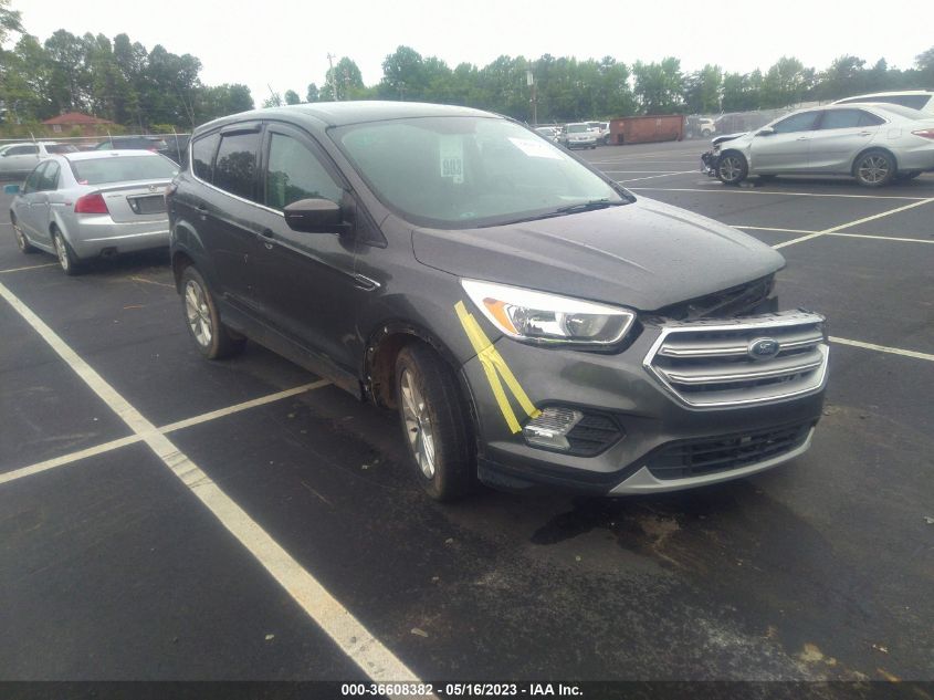 2017 FORD ESCAPE SE - 1FMCU0GD9HUC42733