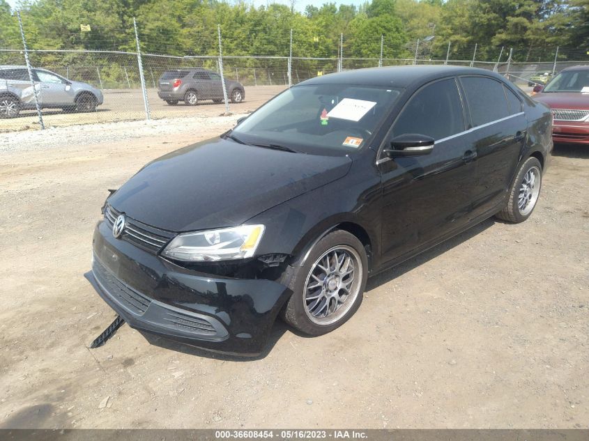 2013 VOLKSWAGEN JETTA SEDAN SE - 3VWDP7AJ1DM250151