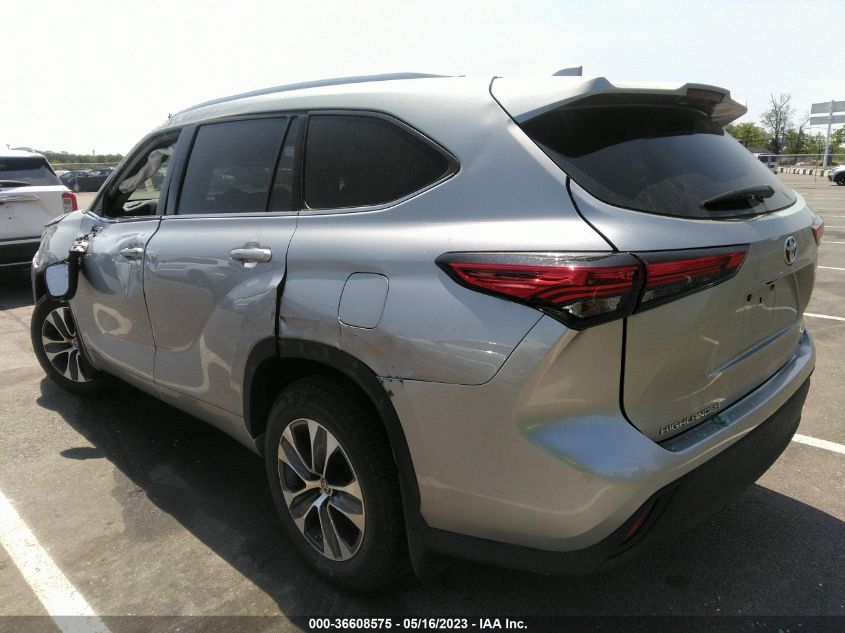 2021 TOYOTA HIGHLANDER HYBRID XLE - 5TDGBRCH8MS047536