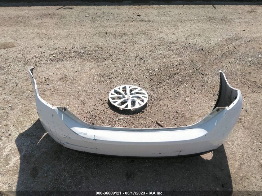 2017 TOYOTA COROLLA LE - 5YFBURHE7HP692938