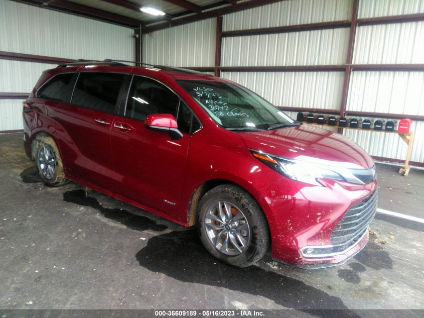 2021 TOYOTA SIENNA XLE - 5TDYRKECXMS051032