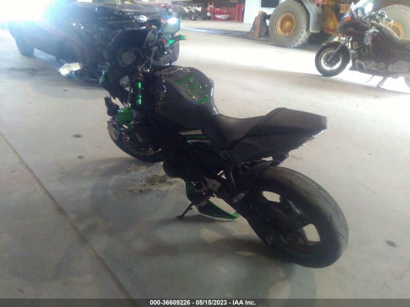 2018 KAWASAKI EX650 F - JKAEXEK15JDA12074