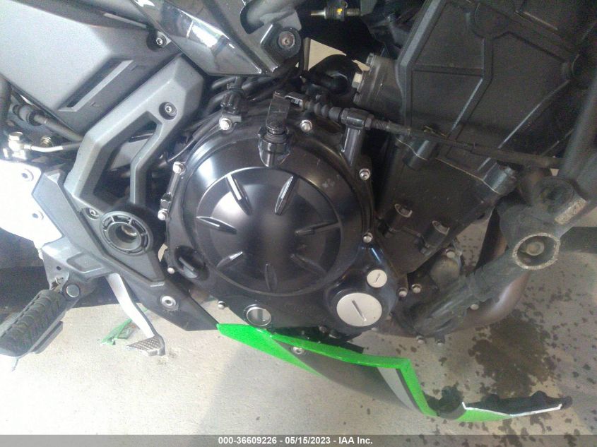 2018 KAWASAKI EX650 F - JKAEXEK15JDA12074