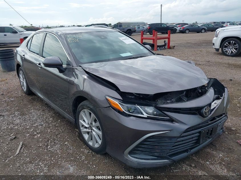 2022 TOYOTA CAMRY LE - 4T1C11AK7NU632201