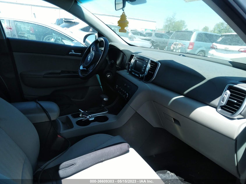 VIN KNDPMCAC7H7167357 2017 KIA SPORTAGE LX