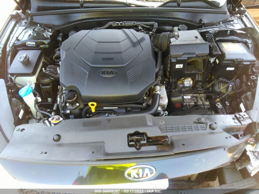 2017 KIA CADENZA PREMIUM KNALC4J18H5048733