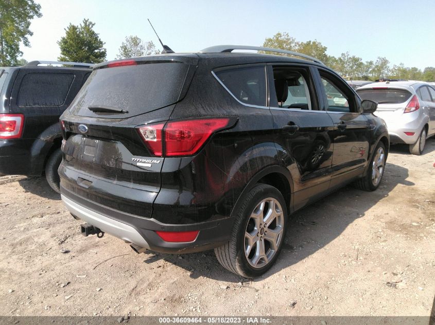 2019 FORD ESCAPE TITANIUM - 1FMCU0J90KUA31920