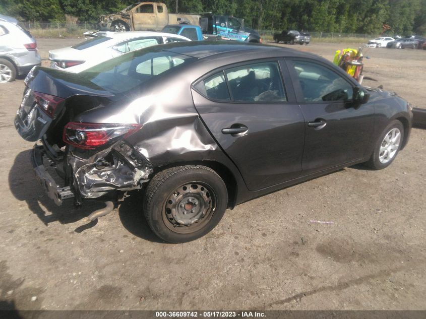 2018 MAZDA MAZDA3 4-DOOR SPORT 3MZBN1U70JM240216